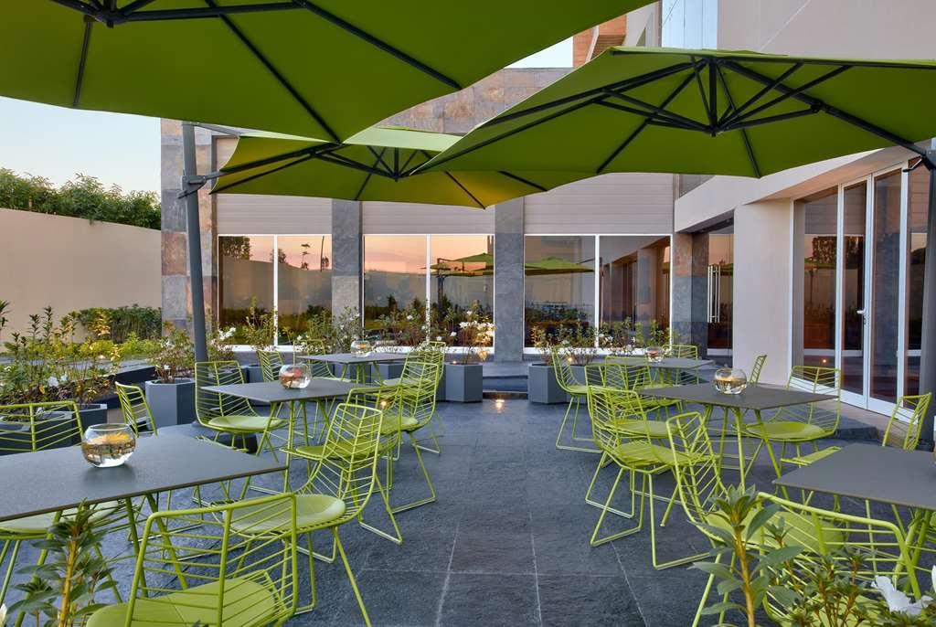 Galeria Plaza Irapuato Hotel Restoran gambar