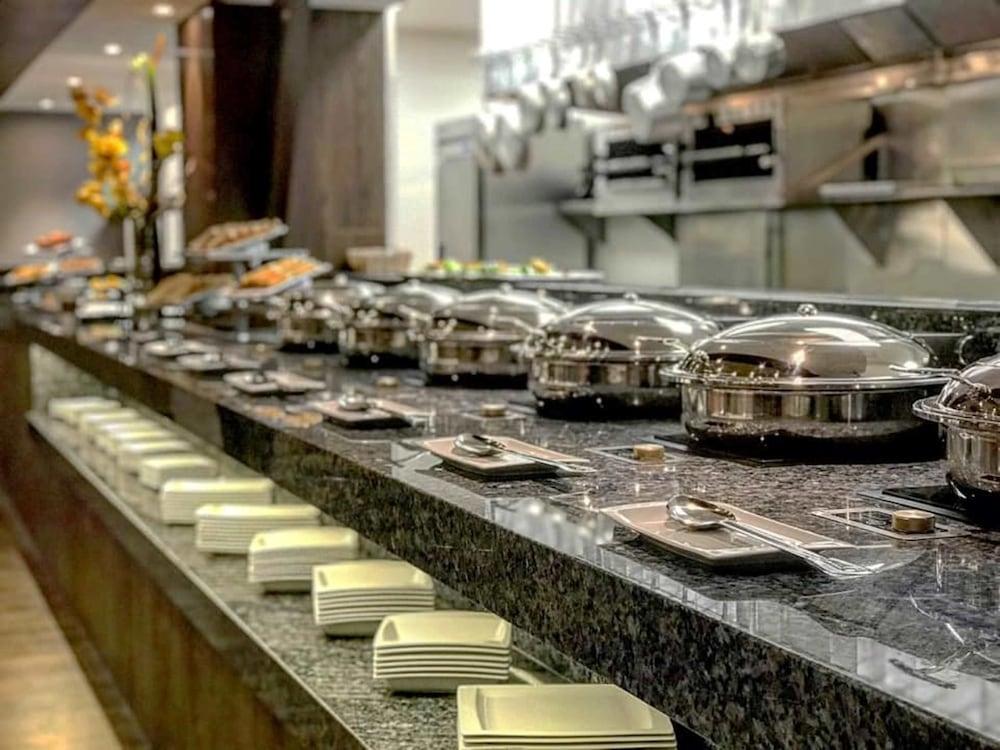 Galeria Plaza Irapuato Hotel Luaran gambar
